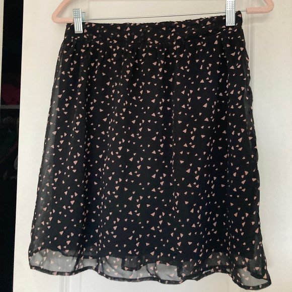 Forever 21 Black skirt with Pink Triangles A-Line skirt Size Medium - Picture 3 of 5